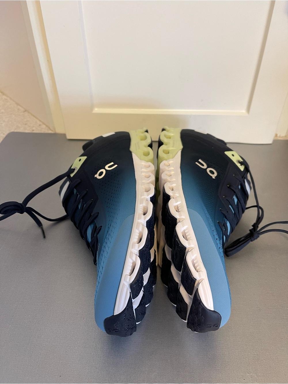 On Cloudflow Men's Performance Running Shoes Ink/Meadow - Sz 9.5 - NIB - Picture 5 of 11